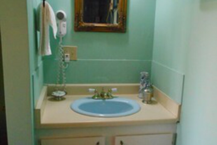 Room 127 of 141