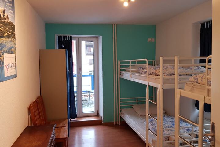 Room 3 of 41