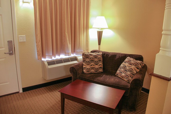 Room 42 of 79