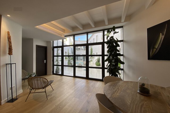 Room 13 of 45