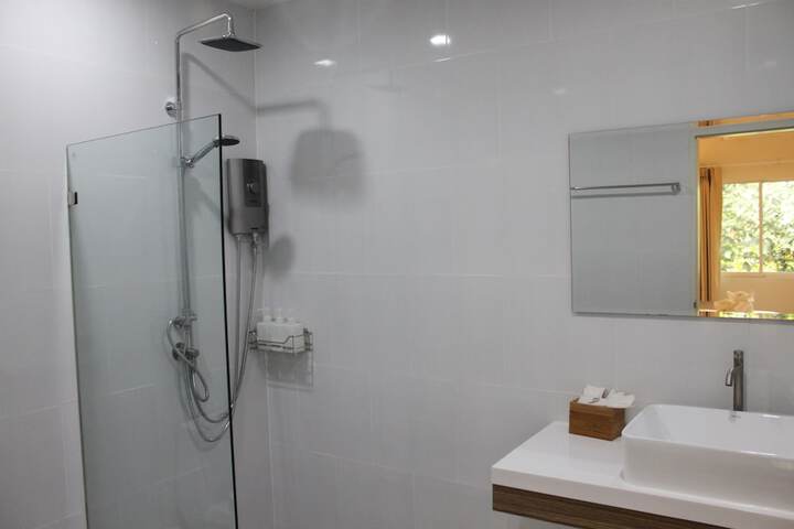 Room 69 of 102
