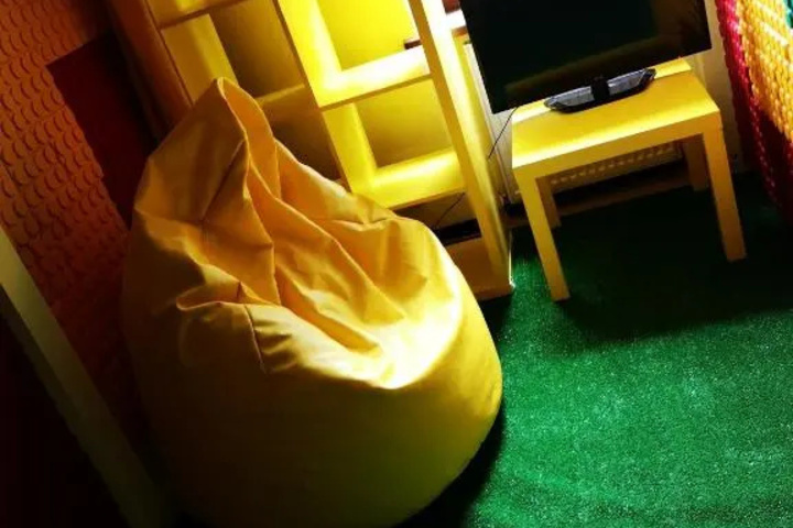 Room 4 of 15