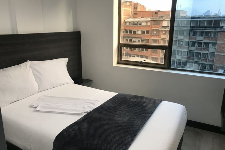 Room 6 of 44