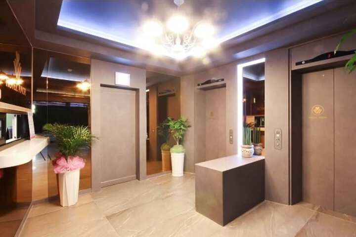 Hotel Interior 7 of 121