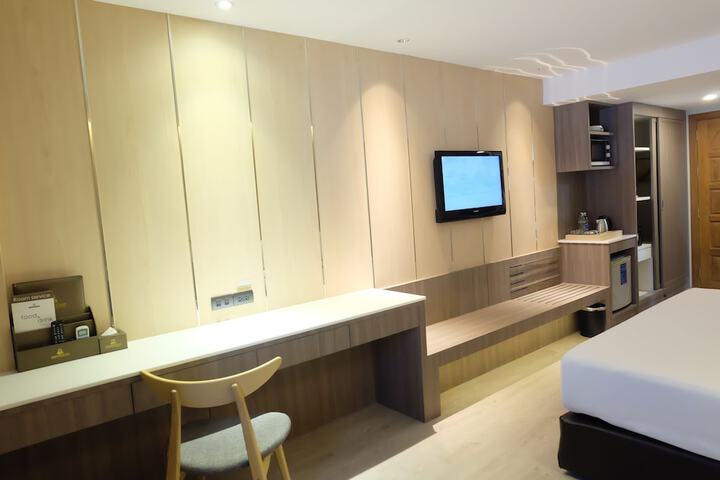 Room 36 of 64