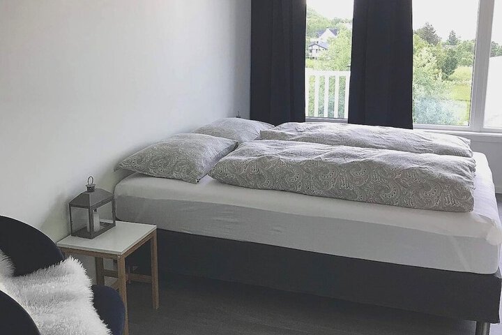 Room 5 of 49