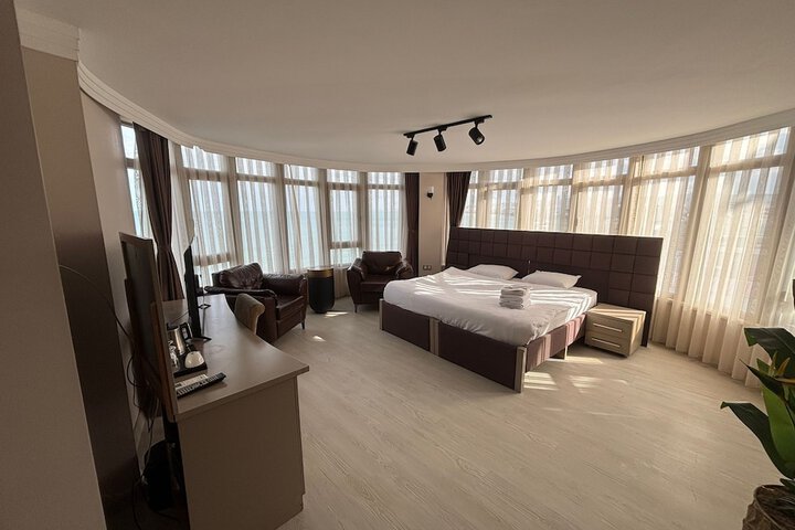 Room 15 of 29