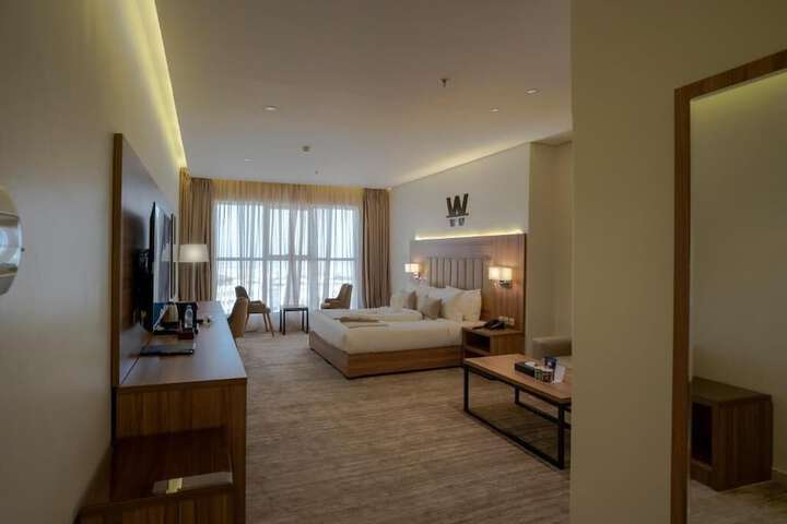 Room 5 of 20
