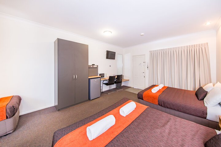 Room 6 of 41