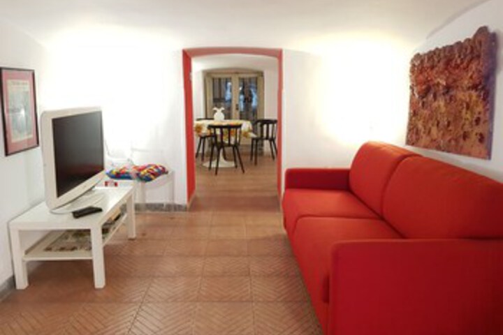 Room 36 of 76
