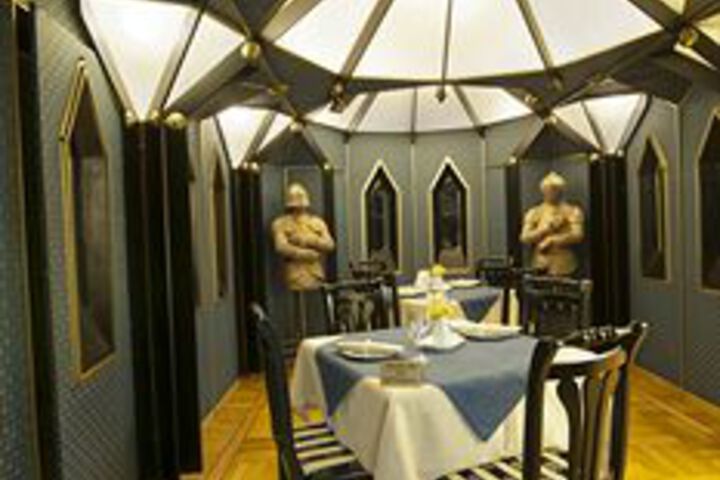Dining 40 of 41