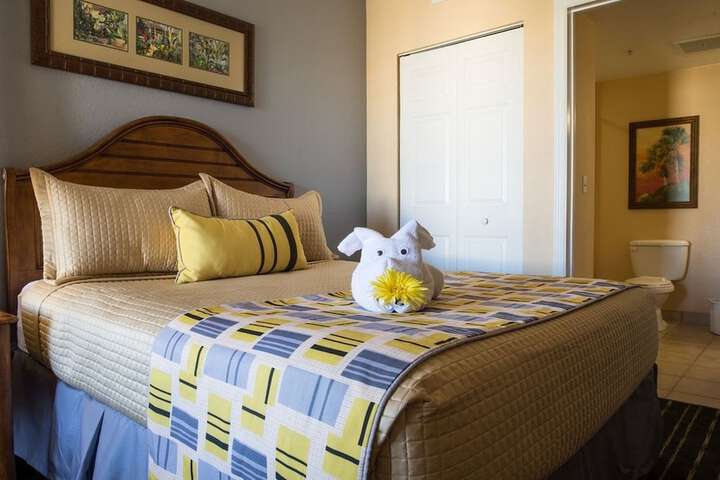 Room 5 of 195