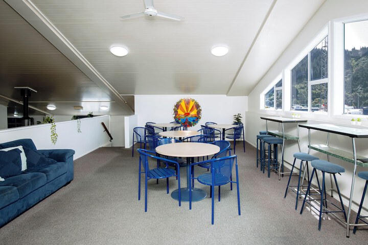 Room 14 of 18