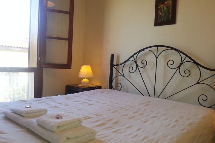 Room 8 of 69