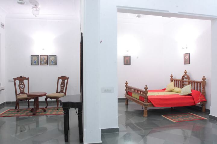 Room 6 of 20