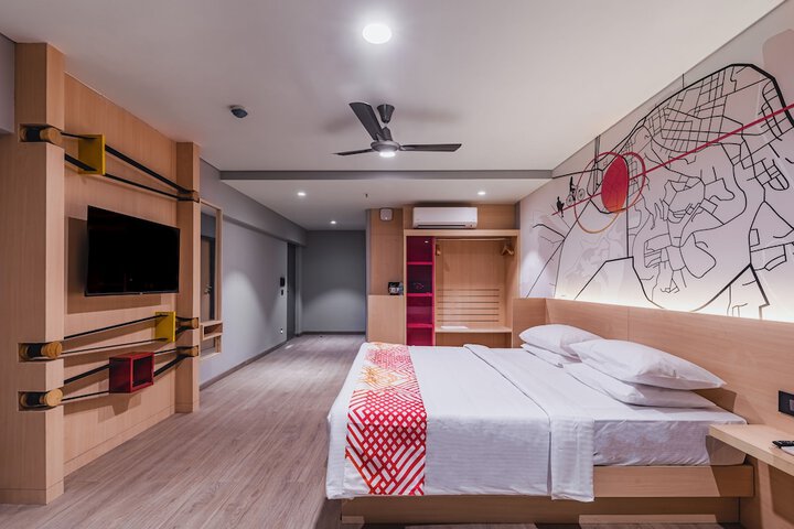 Room 13 of 48