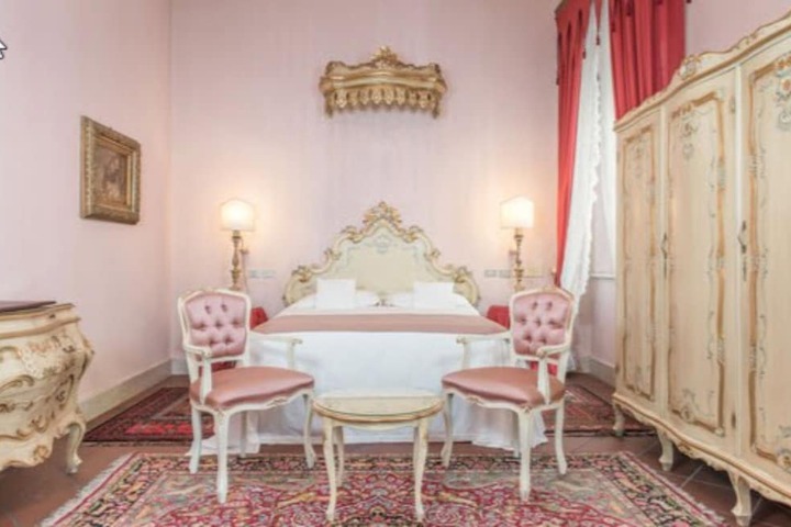 Room 16 of 65