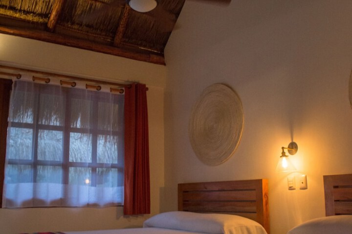 Room 5 of 76