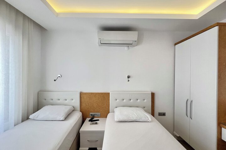 Room 55 of 108