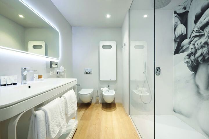Room 20 of 40