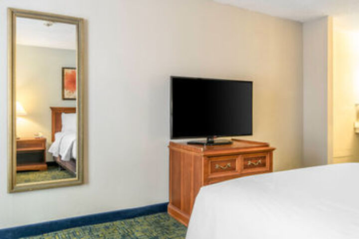 Room 22 of 54
