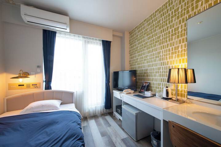 Room 15 of 84