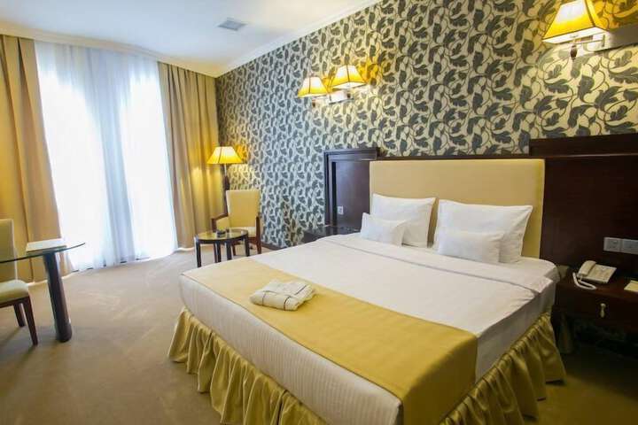 Room 10 of 67