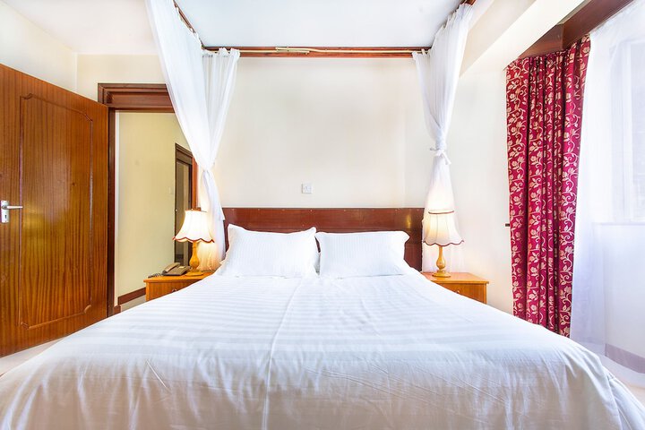 Room 27 of 54