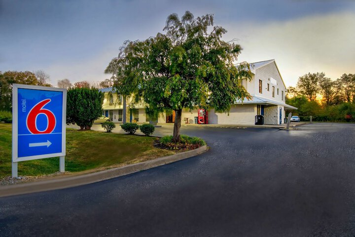 Motel 6 Jeffersonville in - Louisville in Clarksville, IN