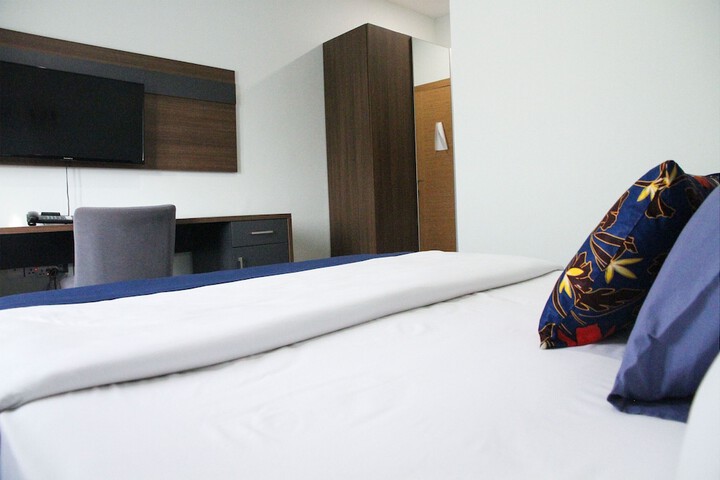 Room 4 of 41