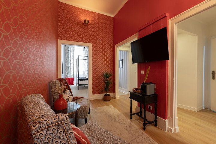 Room 35 of 60