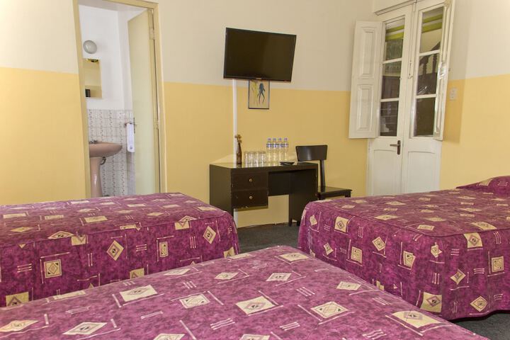 Room 4 of 86