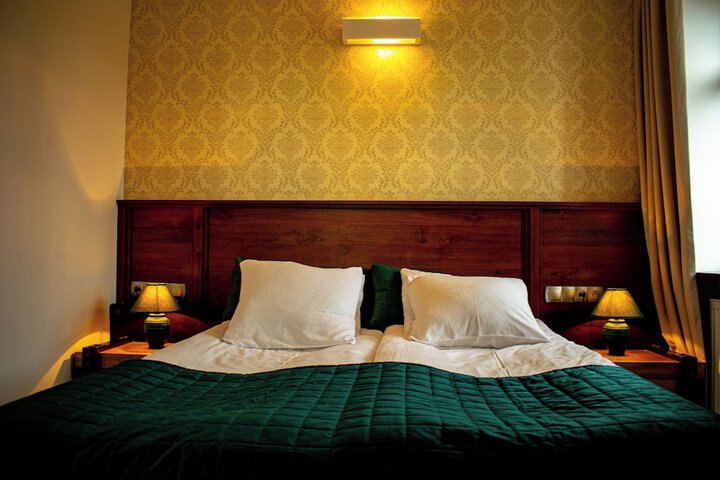 Room 19 of 60