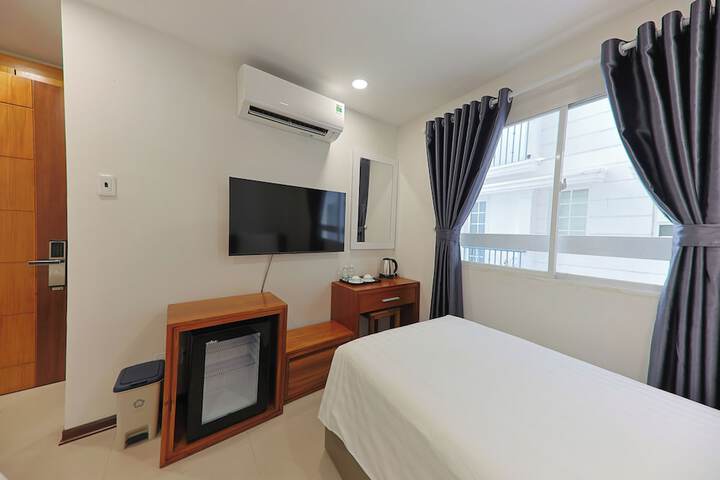 Room 20 of 42