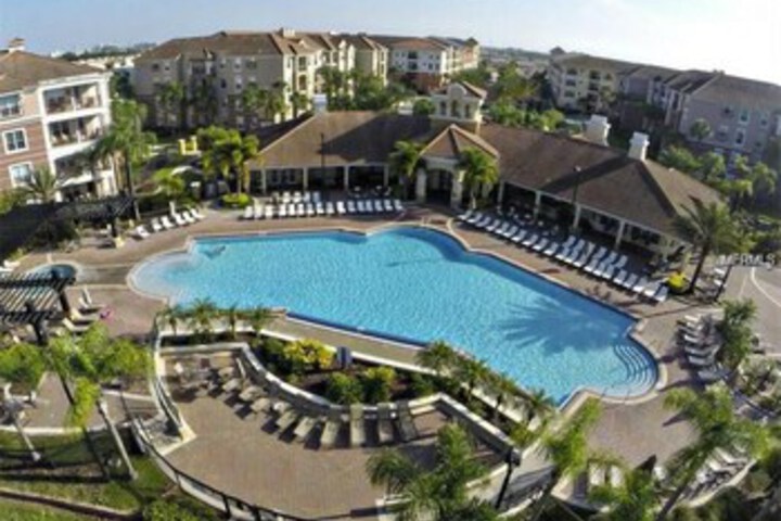 Pool 51 of 100