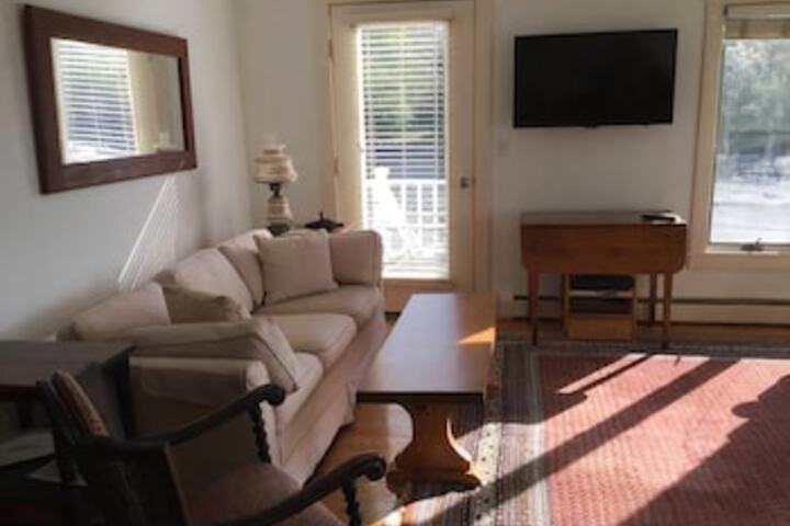 Room 5 of 10
