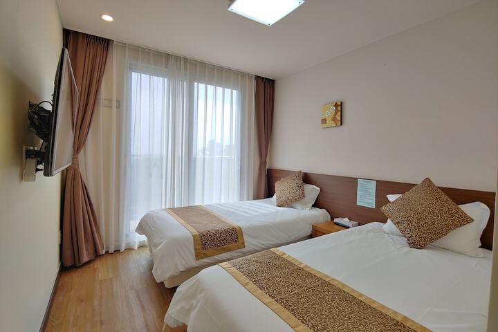 Room 30 of 58