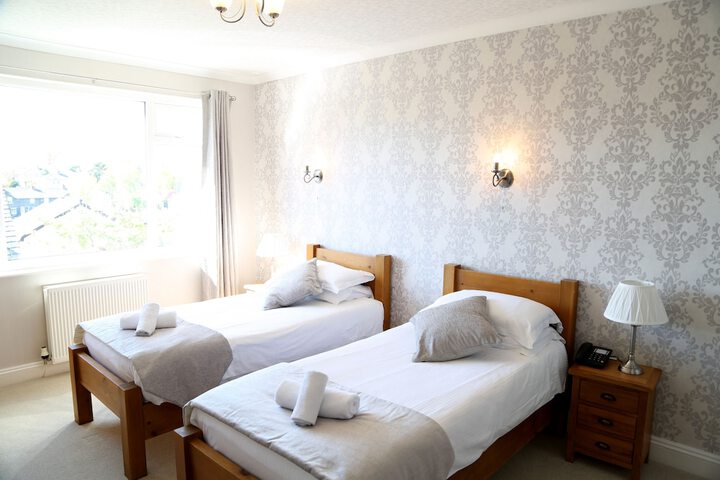 Room 4 of 37