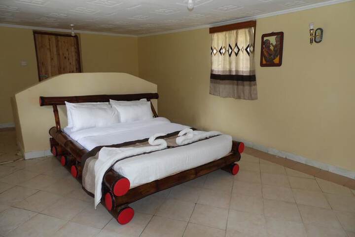 Room 9 of 24