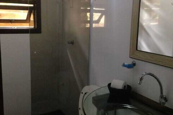Room 17 of 22