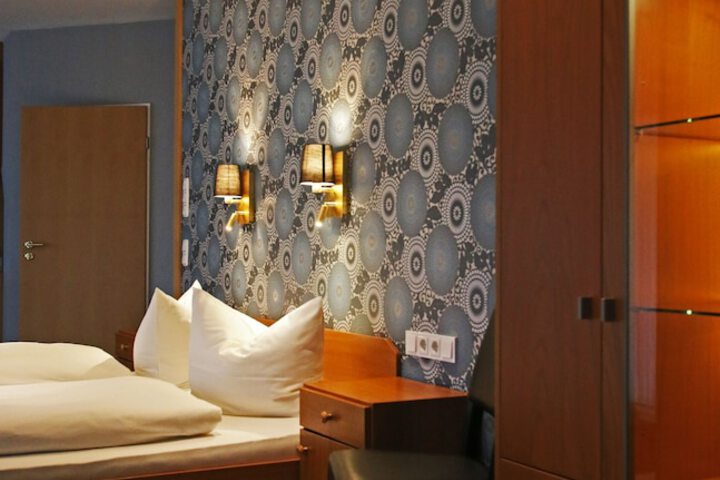 Room 20 of 45