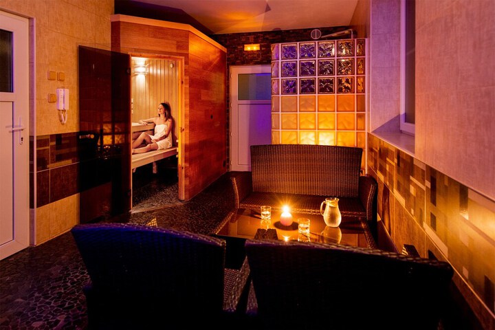 Spa 33 of 49
