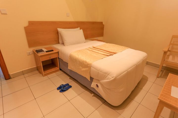 Room 10 of 97