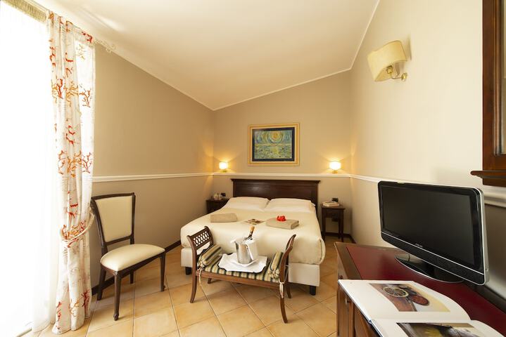Room 15 of 55