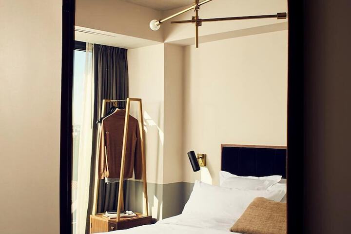 Room 13 of 57