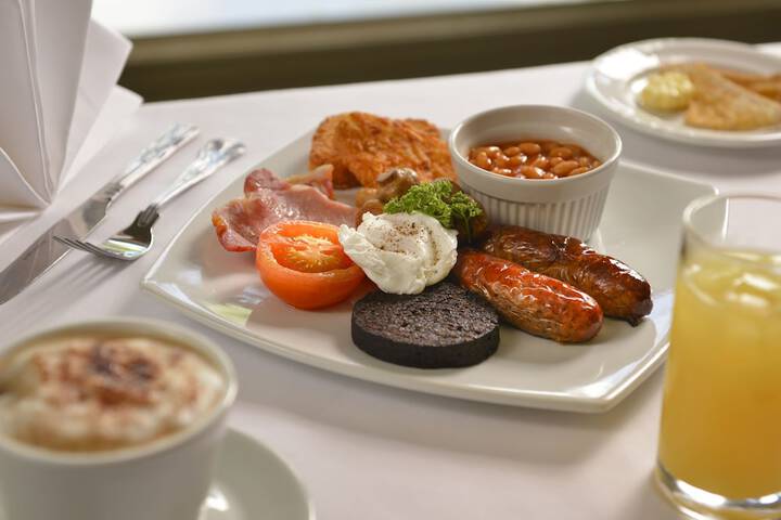 Breakfast/Coffee Service 92 of 164
