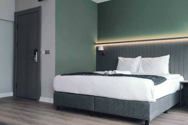 Room 20 of 222