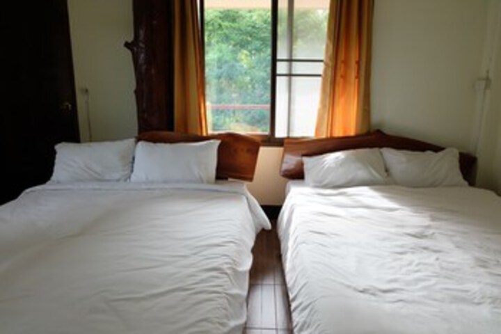 Room 14 of 19