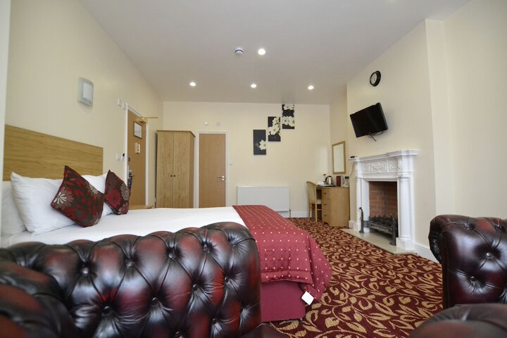 Room 8 of 53