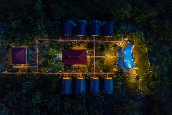 Hotel 86 of 107